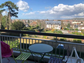 Studio lumineux avec balcon, proche plage, commerces et gare, avec parking privatif - FR-1-712-33